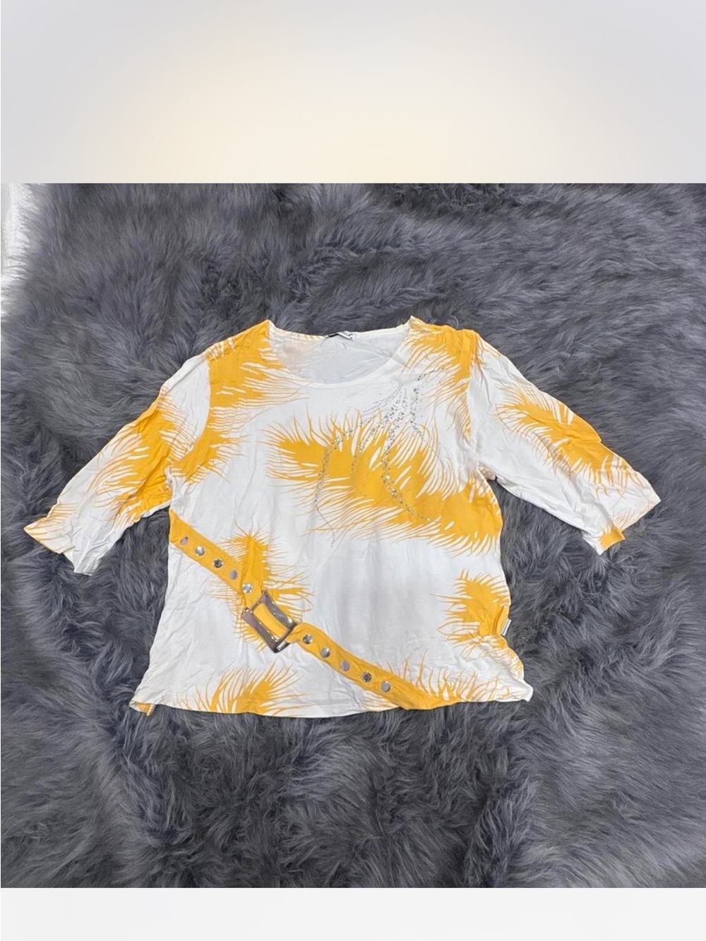 White and Yellow Floral-Print Crewneck Blouse with Decorative Belt Accent